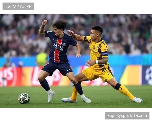 杜埃与亚马尔：新生代核心球员的成长逻辑与战术适配性对比